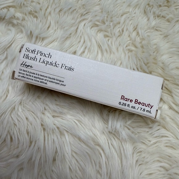 Rare Beauty Soft Pinch Dewy Liquid Blush - color Hope - Picture 2 of 4